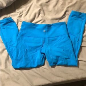 Reversible lululemon crops